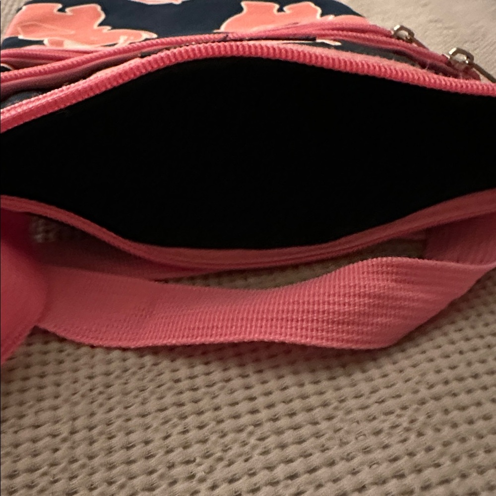 Simply Southern Pink Elephant Crossbody Bag - Picture 5 of 6